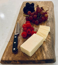 Load image into Gallery viewer, Rectangular Mango Wood Cutting / Cheese Board - Soapstone Products
